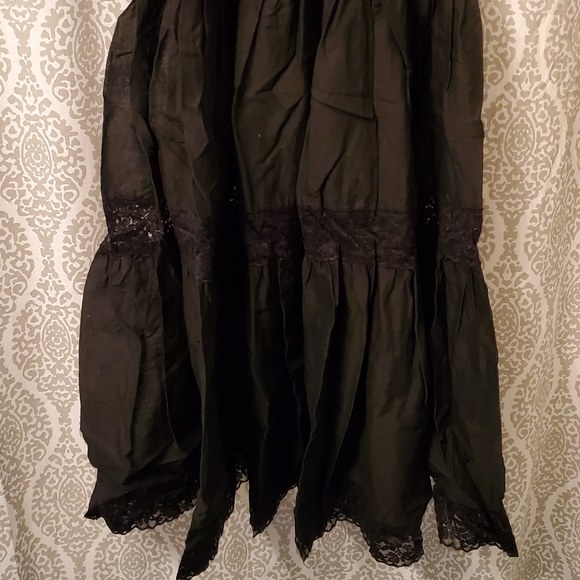 🖤 Widow Maxi Dress 🖤 - Picture 5 of 16